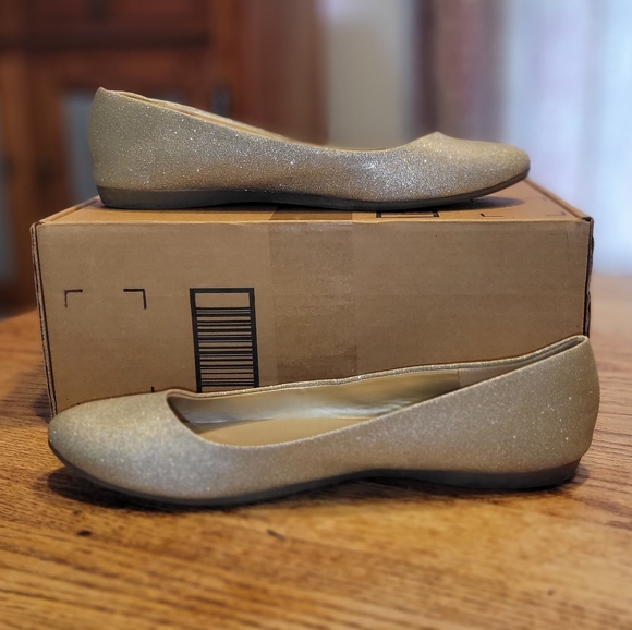 American Eagle By Payless Shoes - American Eagle Sparkly Gold Ballet Flat Shoes Size 12